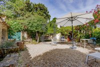 Farmhouse and stonebuilt house Vaison-la-Romaine #015004 Boschi Real Estate