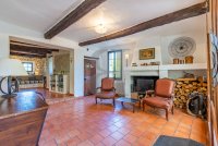 Farmhouse and stonebuilt house Vaison-la-Romaine #015004 Boschi Real Estate