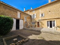 Village house Sainte-Cécile-les-Vignes #015039 Boschi Real Estate