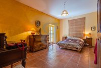 Farmhouse and stonebuilt house Visan #015737 Boschi Real Estate