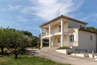 Exceptional property Saint-Rémy-de-Provence #015796 Boschi Luxury Properties
