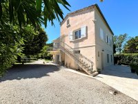 Villa L'Isle-sur-la-Sorgue #016066 Boschi Real Estate