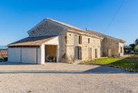 Farmhouse and stonebuilt house Sainte-Cécile-les-Vignes #016179 Boschi Real Estate