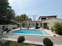 Villa Pernes-les-Fontaines #016327 Boschi Real Estate