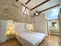 Farmhouse and stonebuilt house Vaison-la-Romaine #016437 Boschi Real Estate