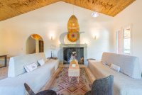 Exceptional property Saint-Rémy-de-Provence #016778 Boschi Luxury Properties