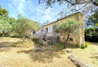 Farmhouse and stonebuilt house Gordes #016769 Boschi Real Estate