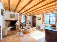 Farmhouse and stonebuilt house Gordes #016769 Boschi Real Estate