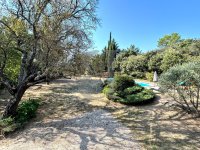 Farmhouse and stonebuilt house Gordes #016769 Boschi Real Estate