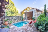 Farmhouse and stonebuilt house Sainte-Cécile-les-Vignes #016918 Boschi Real Estate