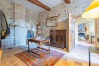 Farmhouse and stonebuilt house Sainte-Cécile-les-Vignes #016918 Boschi Real Estate