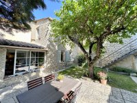 Farmhouse and stonebuilt house Gordes #016947 Boschi Real Estate