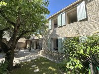 Farmhouse and stonebuilt house Gordes #016947 Boschi Real Estate