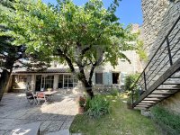 Farmhouse and stonebuilt house Gordes #016947 Boschi Real Estate