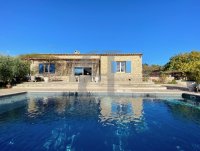 Farmhouse and stonebuilt house Gordes #016976 Boschi Real Estate