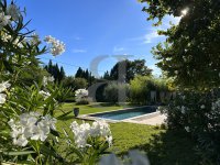 Farmhouse and stonebuilt house Vaison-la-Romaine #017059 Boschi Real Estate