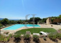 Villa Gordes #016979 Boschi Prestige