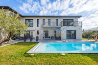 Villa Le Pontet #017164 Boschi Immobilier