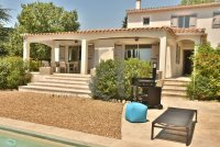 Villa L'Isle-sur-la-Sorgue #016775 Boschi Real Estate