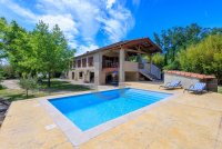 Villa L'Isle-sur-la-Sorgue #017219 Boschi Real Estate