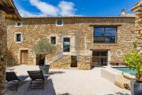 Farmhouse and stonebuilt house Sainte-Cécile-les-Vignes #017290 Boschi Real Estate